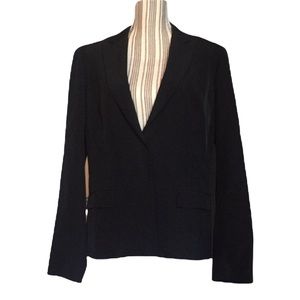 Emanuel Ungaro Size 8 elegant black timeless blazer